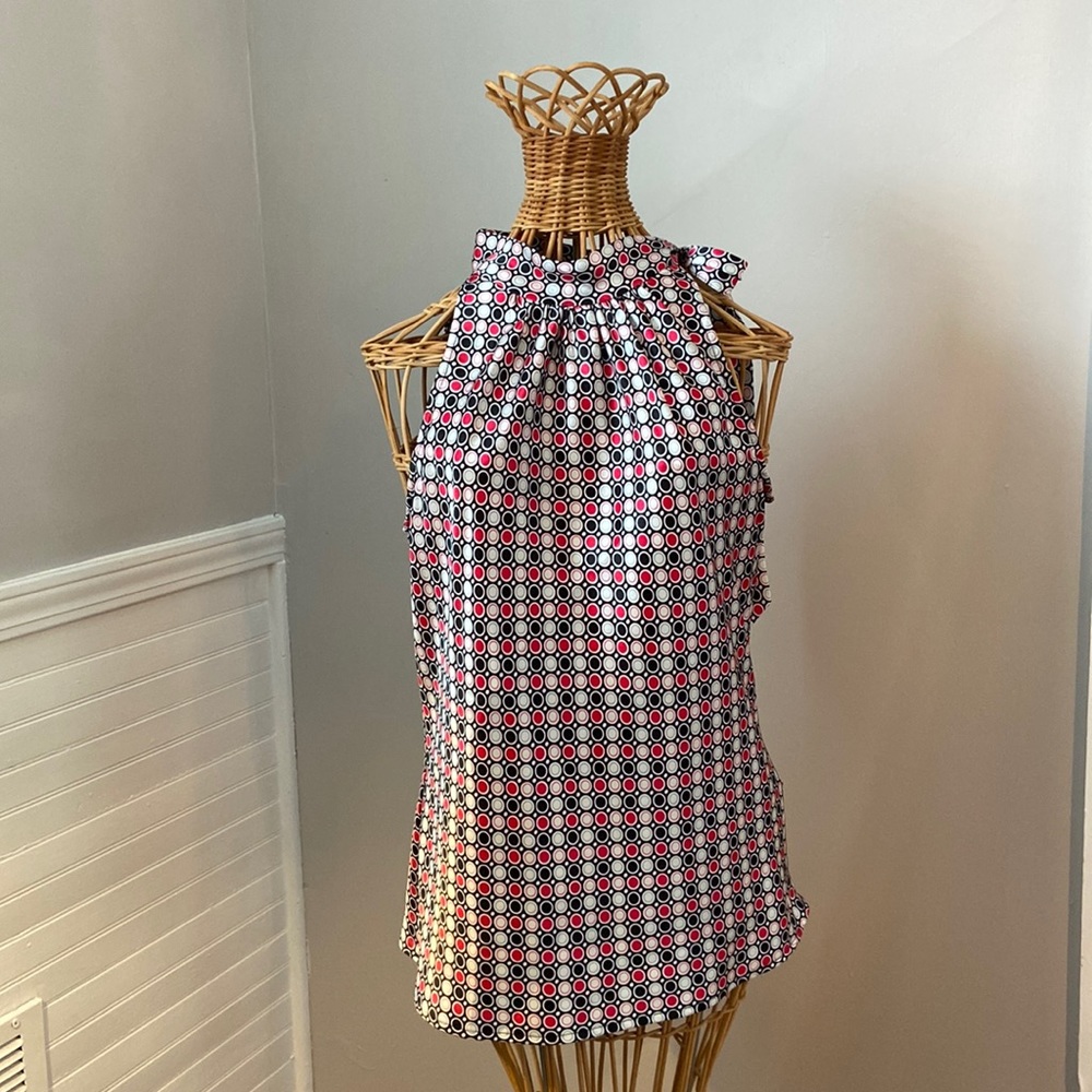 Satin tie neck sleeveless blouse. Size Large Black white red polka dot pattern.